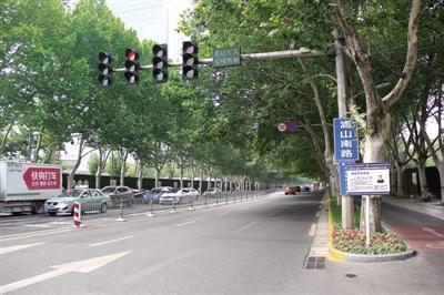 “辦好一個(gè)會(huì)，提升一座城”給市民帶來滿滿獲得感：“這樣的改變，我們驚喜；這樣的鄭州，我們喜歡！”